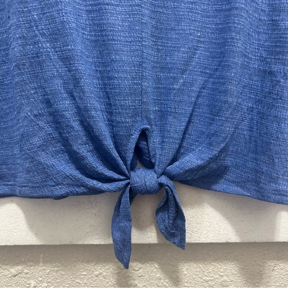 Cable & Gauge Embroidered Tie Front Dolman Sleeve Top NWT M - Picture 4 of 6